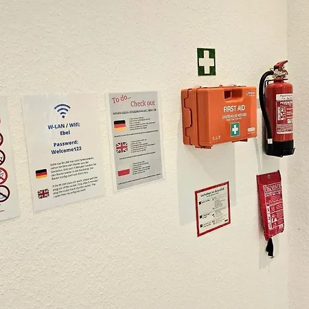 Modernes Mit Einzelbetten, Parkplatz Vor Der Tuer, Wifi, Voll Ausgestattete Kueche, Inklusive Bettwaesche Und Handtuecher - Ideal Fuer Monteure - Alt03 Apartamento *