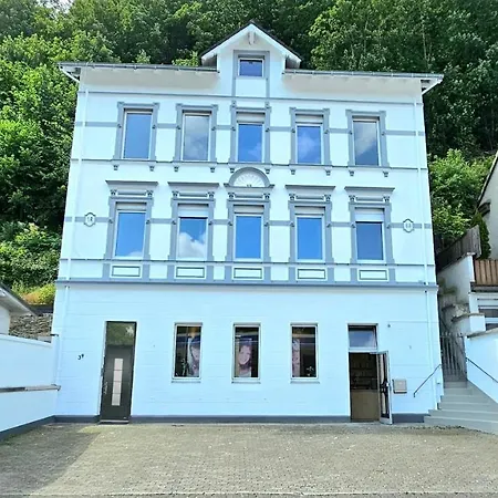 Modernes Mit Einzelbetten, Parkplatz Vor Der Tuer, Wifi, Voll Ausgestattete Kueche, Inklusive Bettwaesche Und Handtuecher - Ideal Fuer Monteure - Alt03 * 알테나
