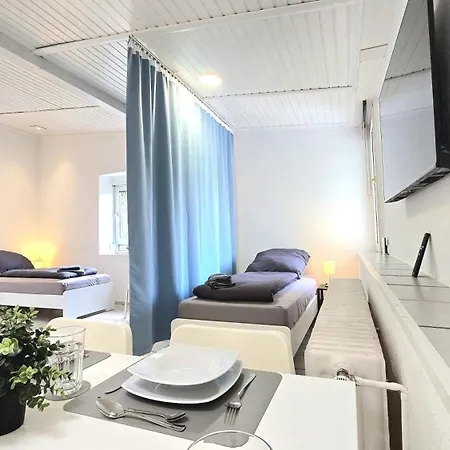 Modernes Mit Einzelbetten, Parkplatz Vor Der Tuer, Wifi, Voll Ausgestattete Kueche, Inklusive Bettwaesche Und Handtuecher - Ideal Fuer Monteure - Alt03 Apartamento Altena