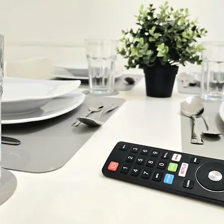 Modernes Mit Einzelbetten, Parkplatz Vor Der Tuer, Wifi, Voll Ausgestattete Kueche, Inklusive Bettwaesche Und Handtuecher - Ideal Fuer Monteure - Alt03 Apartamento Altena