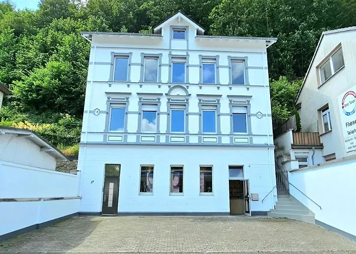 Modernes Mit Einzelbetten, Parkplatz Vor Der Tuer, Wifi, Voll Ausgestattete Kueche, Inklusive Bettwaesche Und Handtuecher - Ideal Fuer Monteure - Alt03 * 알테나