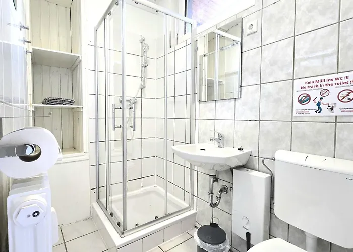 Modernes Mit Einzelbetten, Parkplatz Vor Der Tuer, Wifi, Voll Ausgestattete Kueche, Inklusive Bettwaesche Und Handtuecher - Ideal Fuer Monteure - Alt03 *